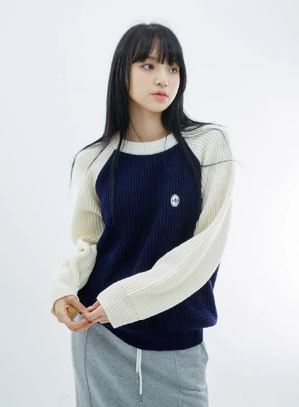 Two Color Knit Sweater OS27Knitted Short Sleeve