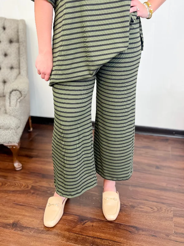 Pull-On Striped Pant-OliveCapris