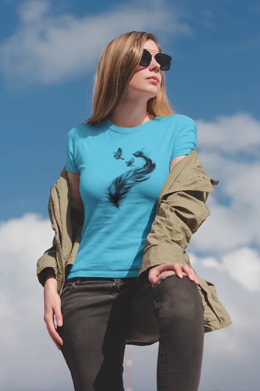 Feather With Birds Printed T-shirt for womenRunning T-Shirts