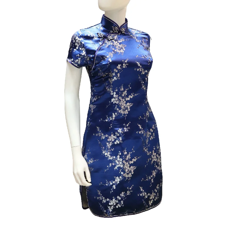 Sports Team Short Sleeve TopsShort Sleeve Mini Qipao with White Blossoms - Blue