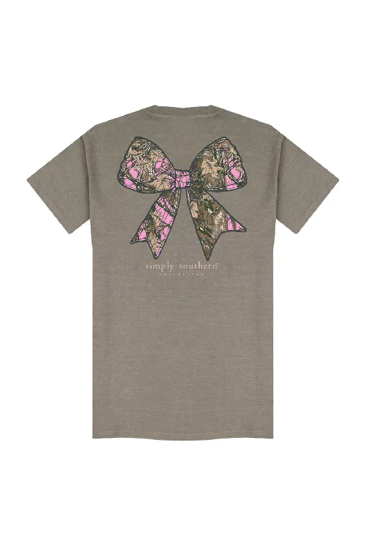 Simply Southern Plus Size Camo Bow T-Shirt for Women in Desert Heather  | EXT-SS-CAMOBOW-DESERTHTHRLuxury T-Shirts