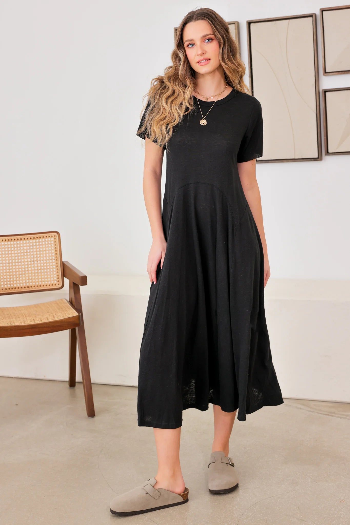 Formal Short Sleeve TopsShort Sleeve Wide Hem Open Back Midi Dress