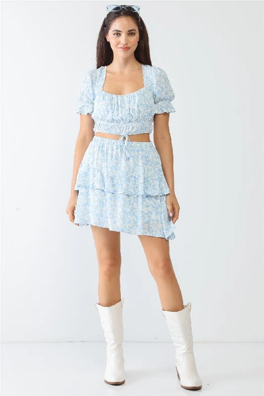 Striped Short Sleeve TopsLight Blue & White Floral Print Short Sleeve Crop Top & Flare Hem Tired Mini Skirt Set /3-2-1